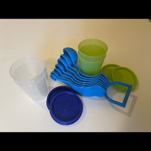 Tupperware-measuring spoons & 2oz Minis with seals